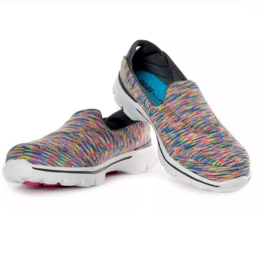 Skechers Go-Walk 3, Goga Plus+ Ladies Walking Shoes (size 9)
